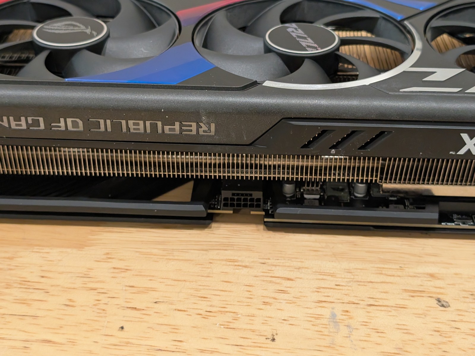 OFFERTA PREMIUM ASUS ROG Strix - Rtx 4090 24Gb Gddr6X recensione e prezzo